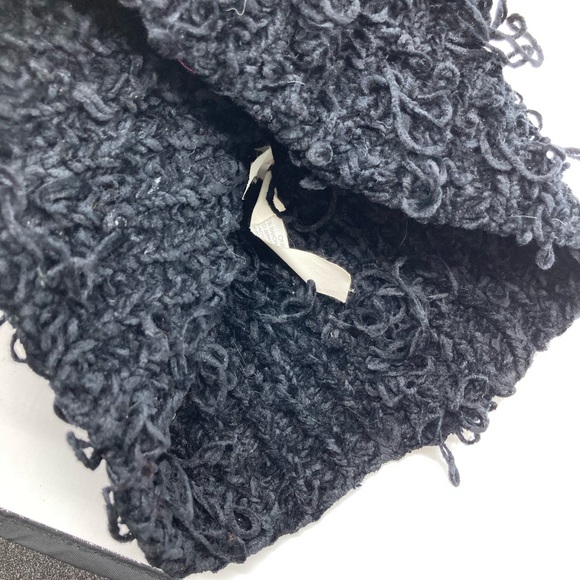 Charter Club Black Curly Yarn Beanie Hat - Picture 3 of 7